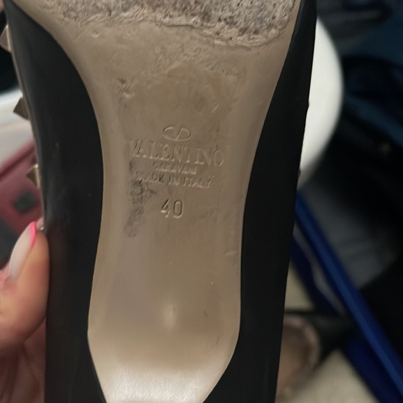 Valentino Rockstud Pumps - Picture 8 of 9